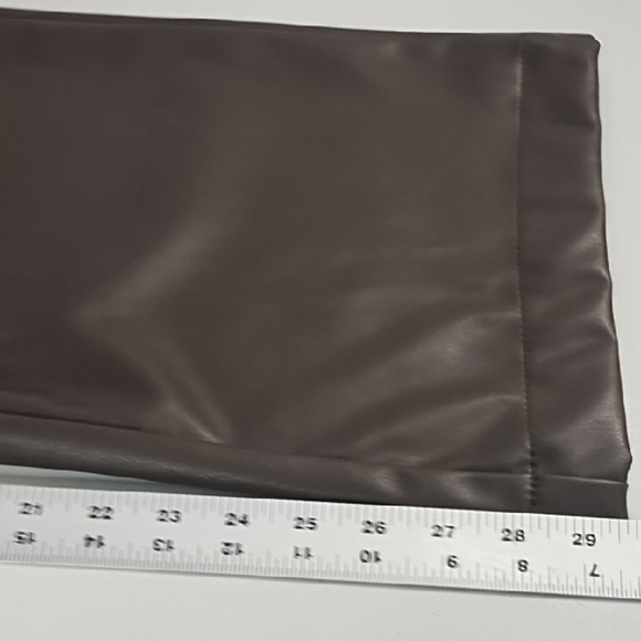 Brown Vegan Leasther Pants with High-Waisted Fit - Picture 5 of 10